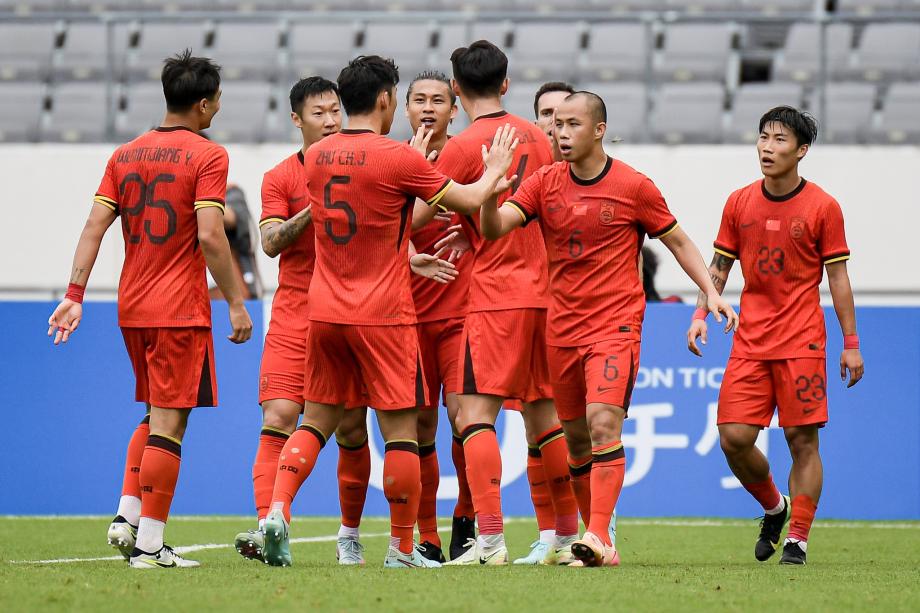 [图]中国男足1-0胜中国香港队取首胜 东亚杯获第三名  